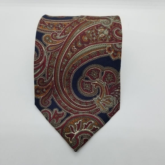 Morgan Hart Other - Morgan Hart vintage paisley tie red blue 4 in wide 59 in long